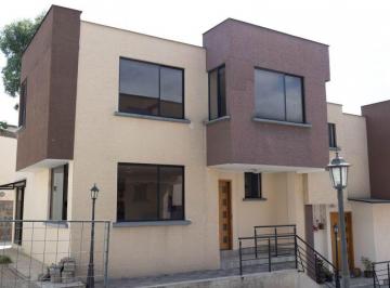 Casa de 3 habitaciones, Quito · En Venta Casa de 2 Pisos en Conjunto Privado – Sector Conocoto (Princesa Toa), Valle de Los Chillos