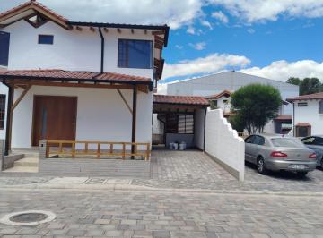 Departamento · 81ha · 2 Habitaciones · 1 Estacionamiento · Departamento en Venta