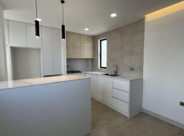 Casa de 2 habitaciones, Manta · Departamento 2 Habitacion de Venta Cerca Puce Manta