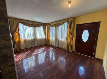 Casa de 3 habitaciones, Quito · Venta Amplia Casa Independiente – Sector El Condado