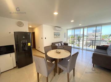 Departamento · 77m² · 2 Habitaciones · 1 Estacionamiento · Venta de Departamento Amoblado en Chipipe, Salinas de 77 m² m. C.
