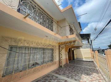 Casa de 6 habitaciones, Guayaquil · Casa Rentera en Venta con 3 Departamentos Independientes, Sector El Pedregal en El Sur de Guayaquil