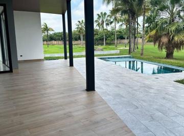 Casa de 5 habitaciones, Guayaquil · Casa en Venta o Alquiler en Mocolí Golf - Isla Mocoli, 700 m²