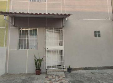 Casa · 62m² · 3 Habitaciones · 1 Estacionamiento · Venta Casa Mucho Lote 1, 5ta Etapa