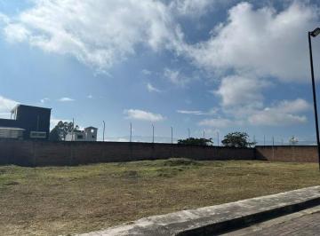 Terreno / Lote · 296m² · Vendo Terreno Plano Dentro de Conjunto en San Isidro del Inca
