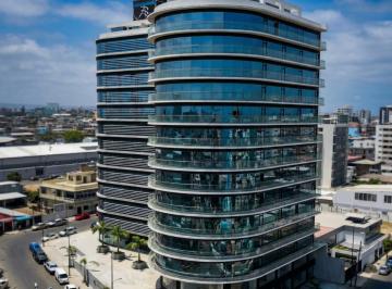 Oficina comercial · 113m² · Oficina en Centro de Manta