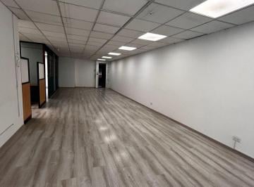 Oficina comercial , Quito · Oficina de 140 m² en Venta | República de El Salvador | 5 Ambientes, 2 Garajes y Bodega