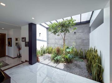 Casa de 4 habitaciones, Quito · Casa de Lujo en Venta en La Urbanización El Condado
