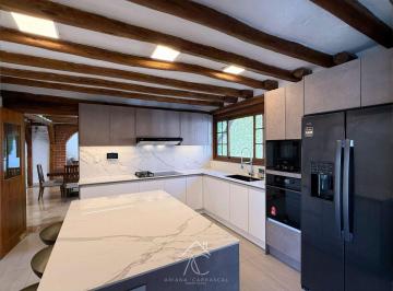 Casa de 3 habitaciones, Quito · Casa Rústica en Venta Dentro de La Urbanización El Condado