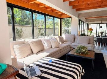 Casa de 4 habitaciones, Quito · Arriendo Casa Amoblada en Chiviqui, Tumbaco