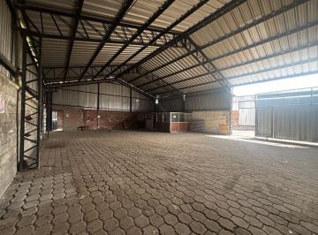 Bodega-Galpón , Quito · Bodega de 400 m² en Arriendo en Guamaní Sur de Quito