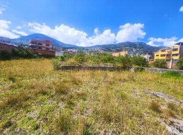Terreno / Lote , Quito · Terreno de 3166 m² en Venta en La Magdalena