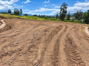Terreno / Lote , Quito · Venta de Terreno de 10.661 m² en Tababela, E35 Panamericana Norte