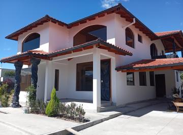 ELEGANTE CASA EN CAPELO, SEGURA, COMODA, PARA VENTA POR EXTRENAR · Elegante y Exclusiva Casa en Venta en Capeo, Segura. Comoda, por Estrenar