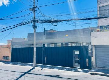 Edificio-Hotel-Fabrica de 4 habitaciones, Quito · Propiedad Comercial Remodelado en Renta