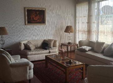 Casa de 5 habitaciones, Quito · Jardines del Batan Arriendo Casa 5 Dorm. a Una Cuadra de Eloy Alfaro Buenos Acabados