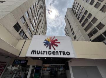 Local comercial · 568m² · 2 Estacionamientos · Amplio Local Comercial - Multicentro Shopping Center