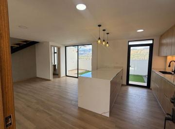 Casa de 3 habitaciones, Quito · Casa en Venta en Guayllabamba