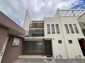 Casa de 3 habitaciones, Quito · Casa en Venta – Conjunto Kendari, Ponceano Alto