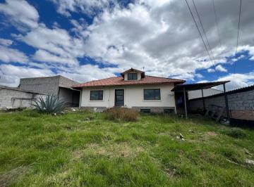 Casa de 2 habitaciones, Cuenca · Casa con Terreno en Ricaurte, Barrio El Cisne