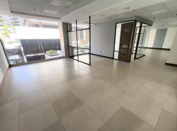 Oficina comercial , Quito · C/ La Pradera, Oficina de 118 m² en Arriendo, Edificio Corporativo