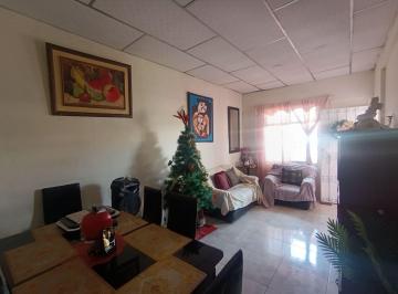 Casa · 77m² · 2 Habitaciones · Casa en Venta en Sauces 6 Gabr
