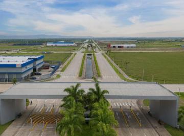 Terreno / Lote · 5000m² · Terreno Industrial en Norte de Guayaquil
