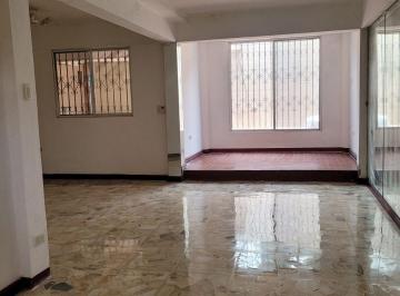 Departamento de 3 habitaciones, Guayaquil · Kennedy Alquiler Departamento Planta Baja 3 Dorm.