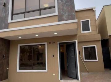 Casa de 3 habitaciones, Guayaquil · Casa Amoblada en Alquiler en La Joya | Ideal Para Empresas | 3 Habitaciones | Piscina | 2 Parqueos