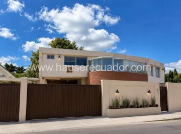 Casa · 409m² · 5 Habitaciones · 4 Estacionamientos · La Oportunidad Que Buscaba: Casa Rentera en San Rafael con Ingresos Inmediatos de $2.000 Al Mes