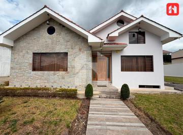 Casa de 3 habitaciones, Cuenca · Vendo Casa en Cuenca – Sector Challuabamba – El Tablón (Cv4122)