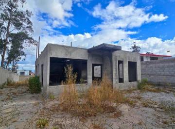 Terreno / Lote , Quito · Terreno con Casa en Obra Gris de 740 m² en Venta en San Antonio