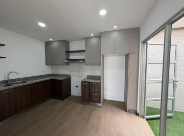 Casa · 122m² · 3 Habitaciones · 1 Estacionamiento · Casa en Venta Vip en Sector Estratégico de Ambato