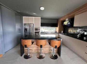 Casa de 4 habitaciones, Cuenca · Arriendo Casa Hermosa Sector Uda en $1.200