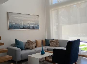 Casa · 128m² · 3 Habitaciones · 2 Estacionamientos · Fcm. Venta Casa a Estrenar de 3 Dorm.. Sector: Urbanización La Pampa 2. Mitad del Mundo