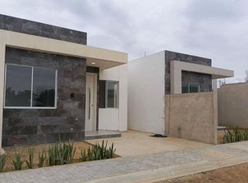 Casa de 2 habitaciones, Portoviejo · Villa de Venta en Portoviejo Zona Norte