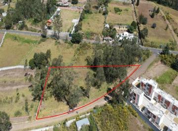 Terreno / Lote · 2586m² · Venta de Terreno Sector La Macarena con Inmediata Salida a La Av Simón Bolívar