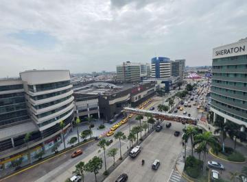 Oficina comercial 42m² Alquiler Norte de Guayaquil · De Estreno, Vista Panorámica! Corazón Empresarial de Guayaquil, Frente a Mall del Sol, Doble Garage