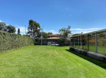 Casa · 504m² · 7 Habitaciones · 8 Estacionamientos · Renta Quinta Tumbaco 2.760 m²