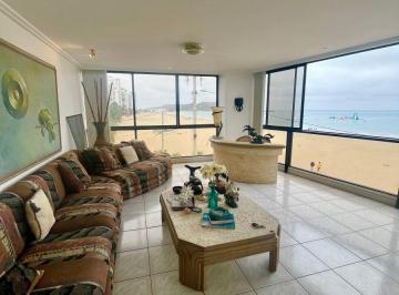 Departamento de 3 habitaciones, Salinas · Amplio Departamento Frente Al Mar, Ubicado en El Sector Exclusivo de Chipipe, Salinas.