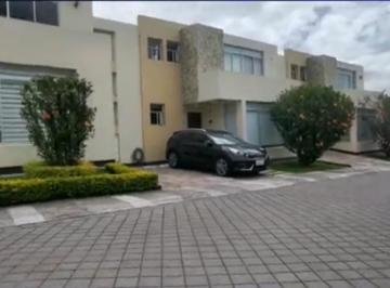 Casa en RENTA Tumbaco sector Hilacril Río San Pedro 2 plantas conjunto seguro · Casa en Renta Tumbaco Sector Hilacril Río San Pedro 2 Plantas Conjunto Seguro