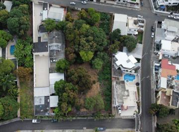 Terreno / Lote , Portoviejo · Lote en Venta 2.050 m² Portoviejo