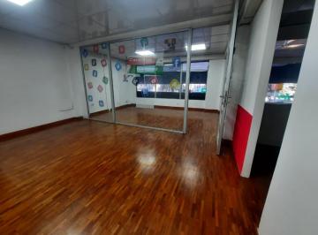 Oficina comercial · 60m² · Oficina en Arriendo A. Amazonas Piso 1