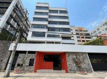 Oficina comercial · 404m² · 3 Estacionamientos · Para Qué Salir de Quito! Departamento con Tamaño de Casa, en La Gonzáles Suárez