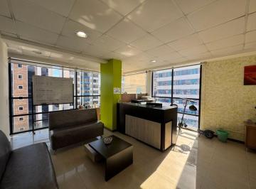 Oficina comercial , Quito · Oficina Amoblada en Vta Sector La Mariscal