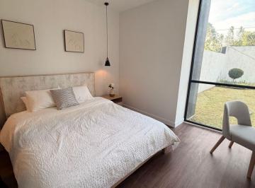 Departamento de 1 habitación, Quito · Venta Moderna Suite con Amplio Jardín por Estrenar en Tumbaco