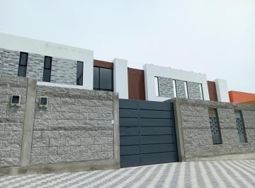 Casa · 76ha · 3 Habitaciones · 1 Estacionamiento · Venta Casa a Estrenar 3 Dorm., Sector Mitad del Mundo