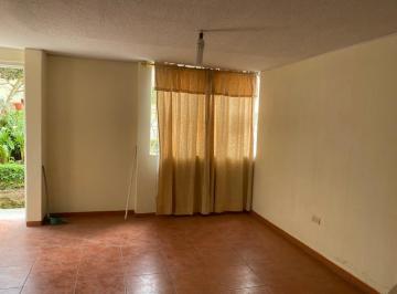 Casa · 92ha · 3 Habitaciones · 1 Estacionamiento · Venta Casa, Sector Pomasqui