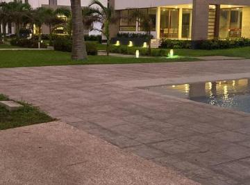 Casa · 280ha · 4 Habitaciones · 2 Estacionamientos · Venta Casa Moderna Amoblada, Sector Cañaveral - Cojimíes - Manabí