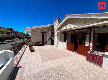 Casa de 9 habitaciones, Cuenca · Vendo Casa Comercial en #cuenca– Sector Av de Las Américas (Cc4128)